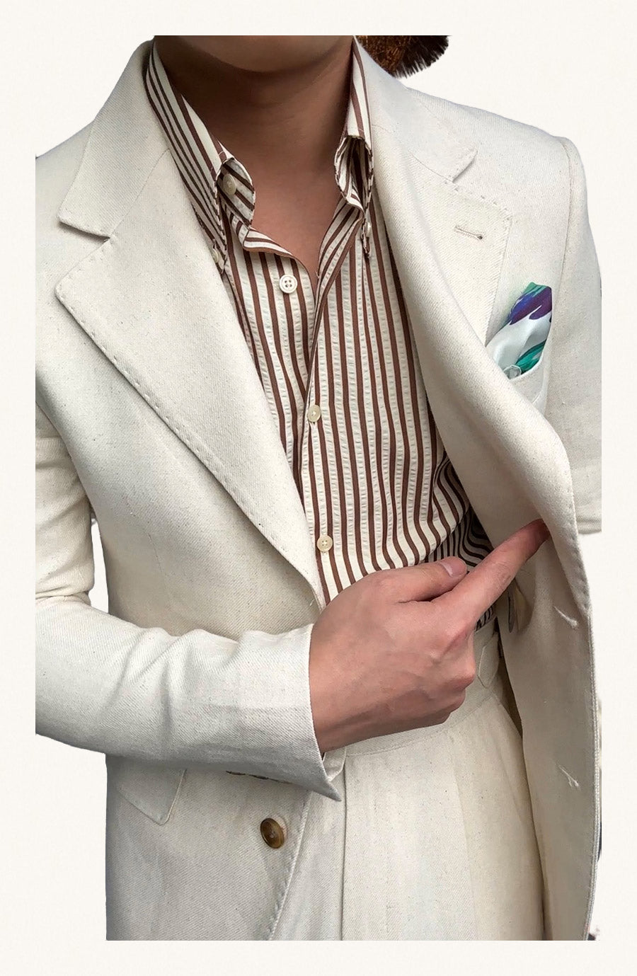MONSEN Suitory Wide-Spread Collar Seersucker Shirt in Cotton product image