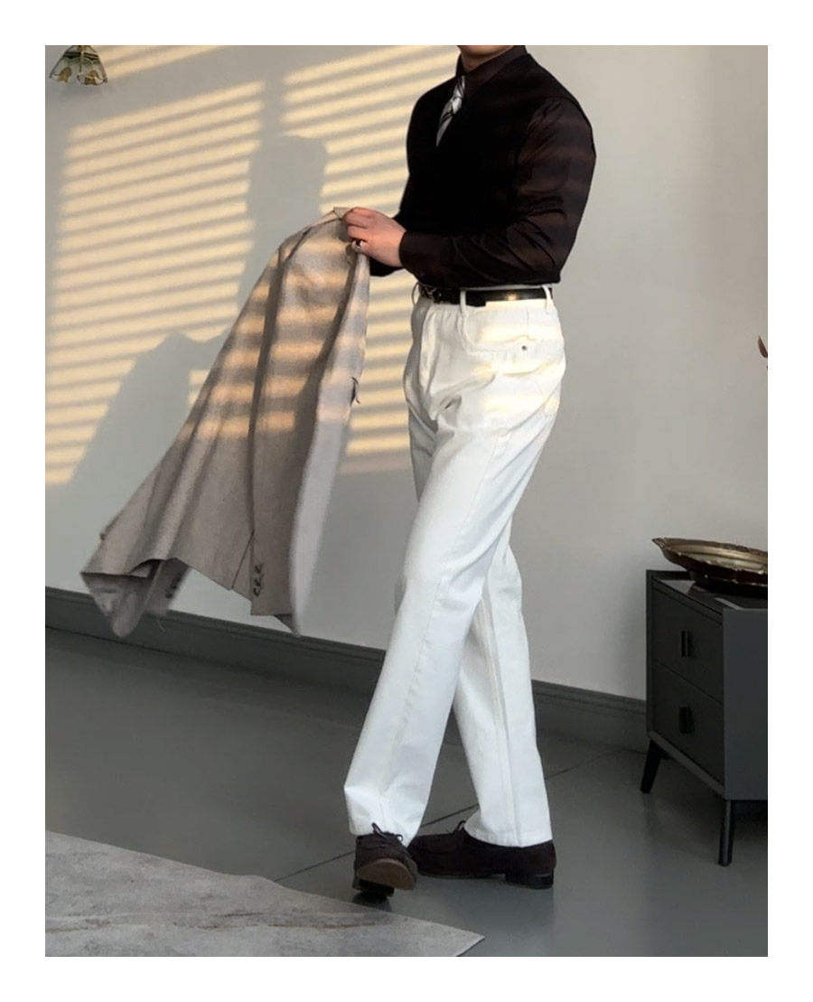 MONSEN Suitory Retro-Washed High-Rise Straight Jeans in Cotton product image