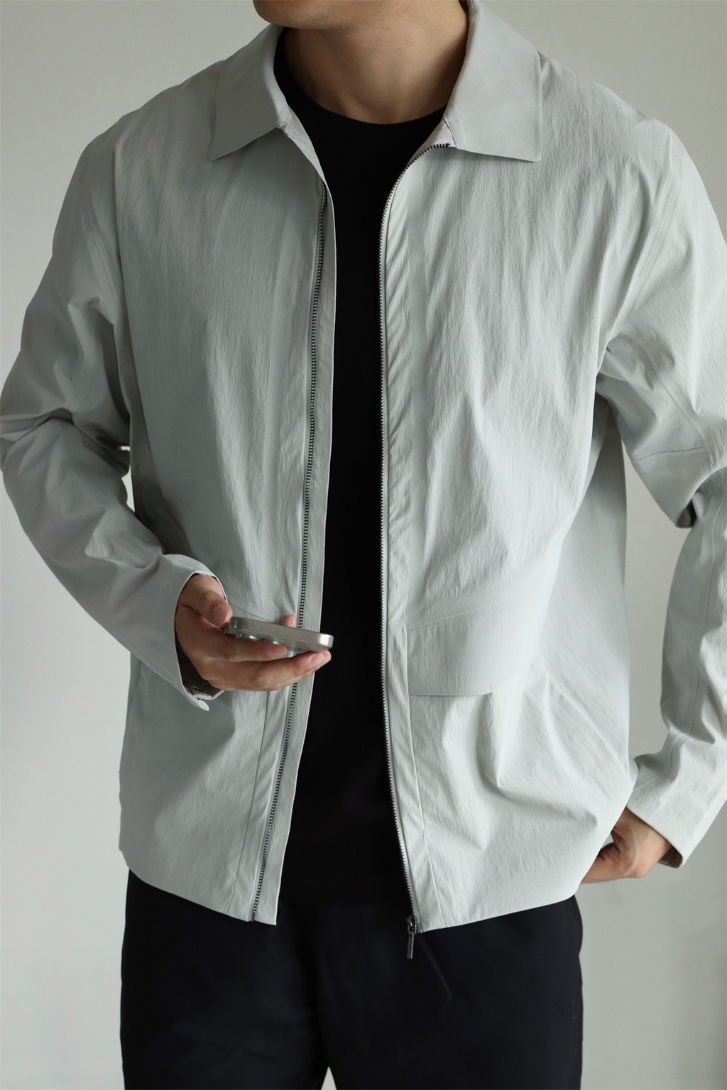 MONSEN Suitory Traveler Lightweight Seam-Sealed Jacket product image