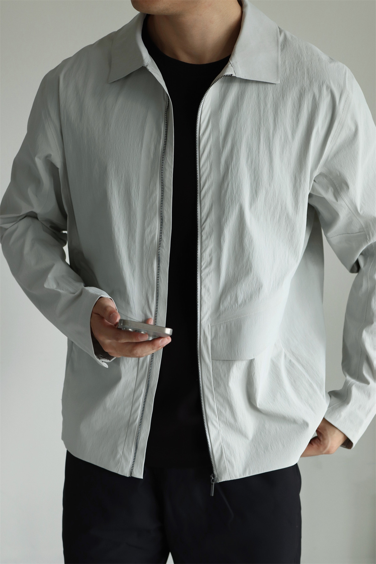 MONSEN Suitory Traveler Lightweight Seam-Sealed Jacket product image