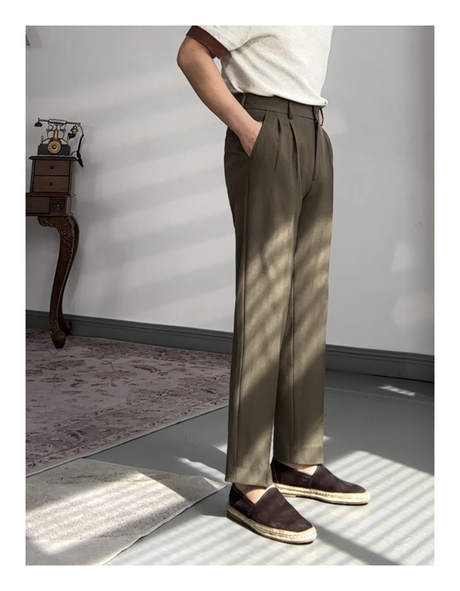 MONSEN Suitory Solid-Color Straight Pants in Performance Blend product image