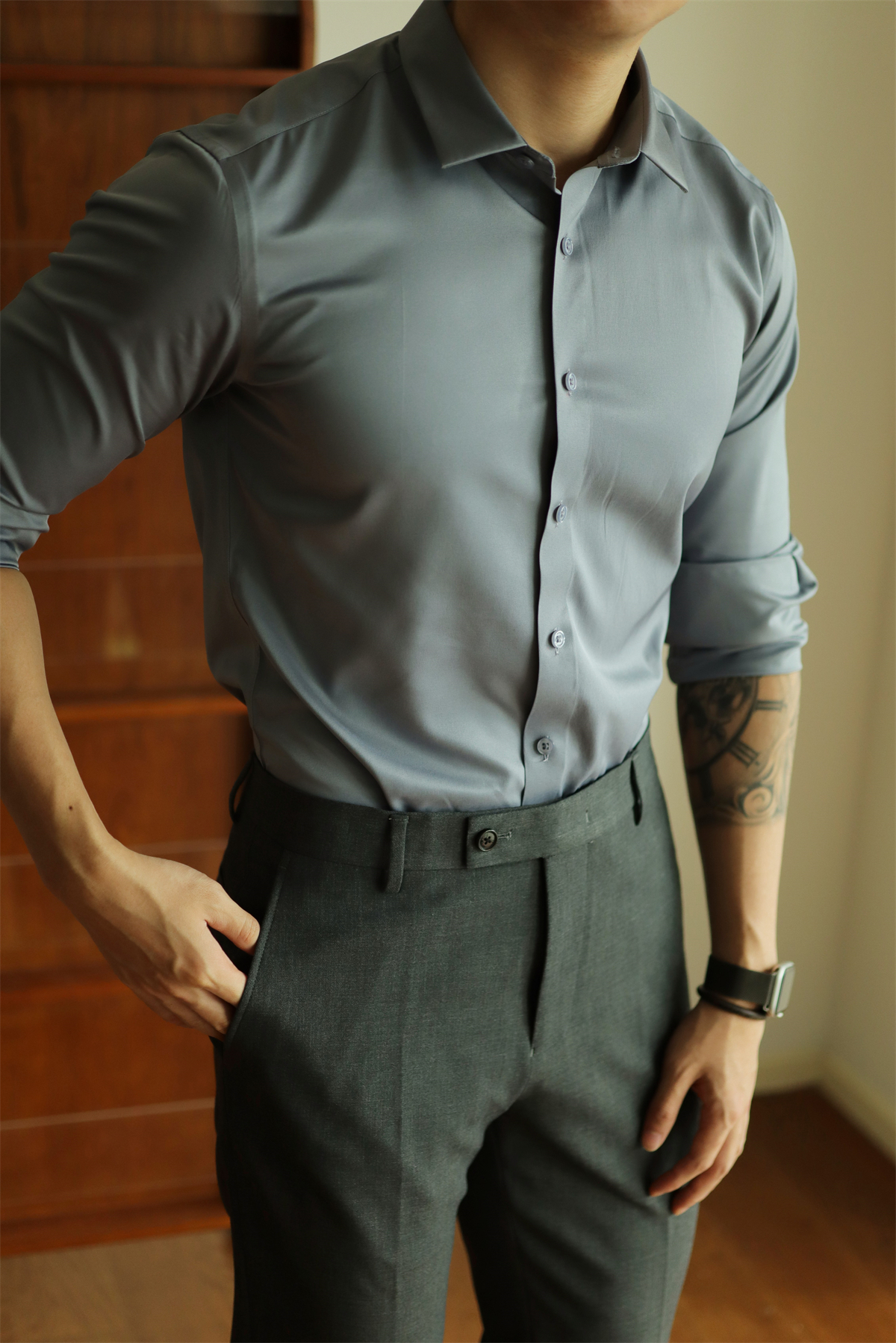 MONSEN Suitory Non-Iron Silky Stretch Dress Shirt in Silk Blend product image