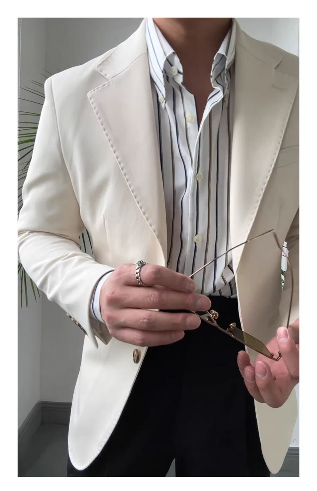 MONSEN Suitory Neapolitan Slim Single-Breasted Suit Jacket in Performance Blend product image