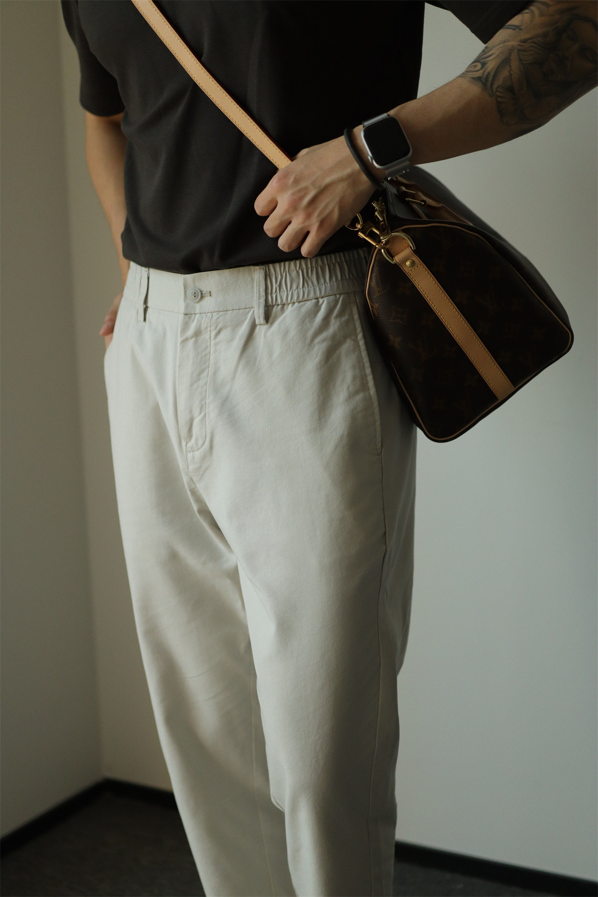 MONSEN Suitory Tencel Straight-Leg Cropped Trousers product image