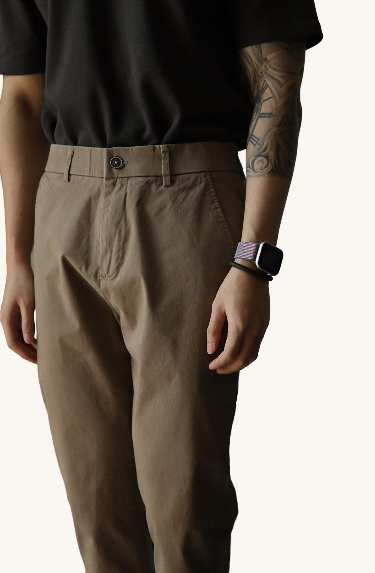 MONSEN Suitory Pure Cotton Semi-Tapered Cropped Trousers front view