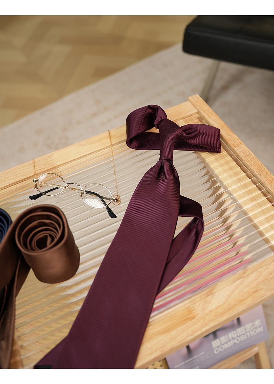 MONSEN Suitory Solid Twill Necktie product image
