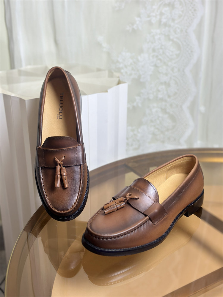 MONSEN Suitory Genuine Leather Tassel Loafers product image