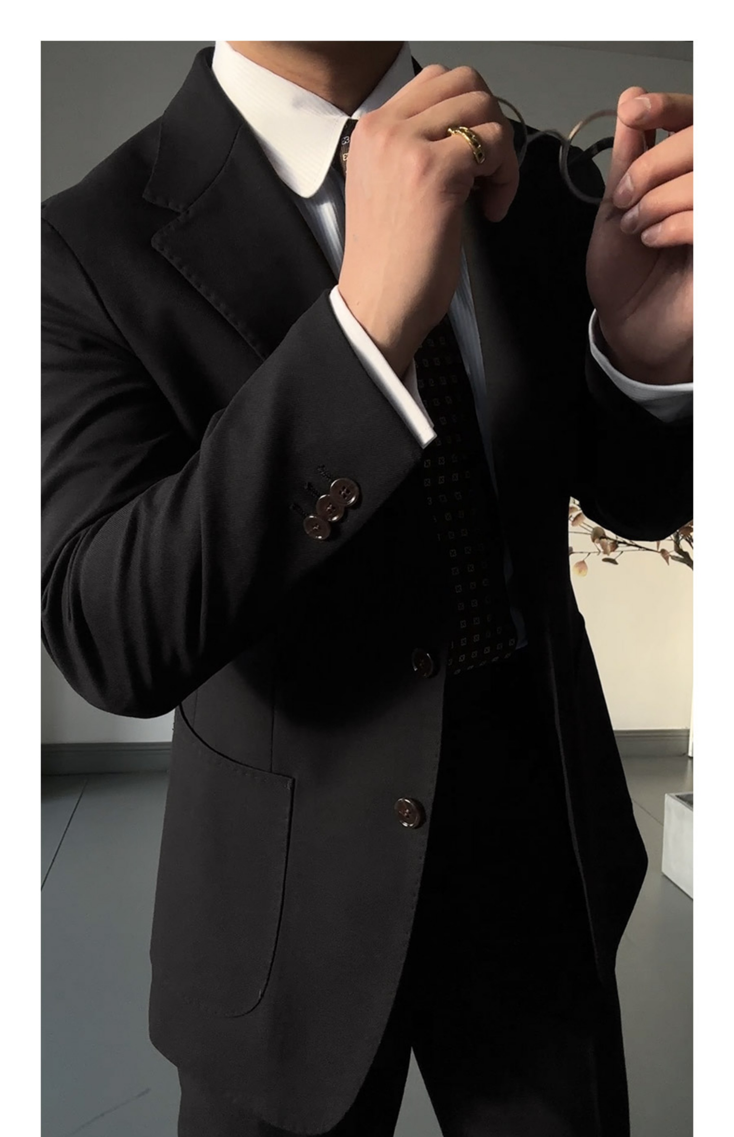 MONSEN Suitory Slim, Easy-Care Black Suit in Wool product image
