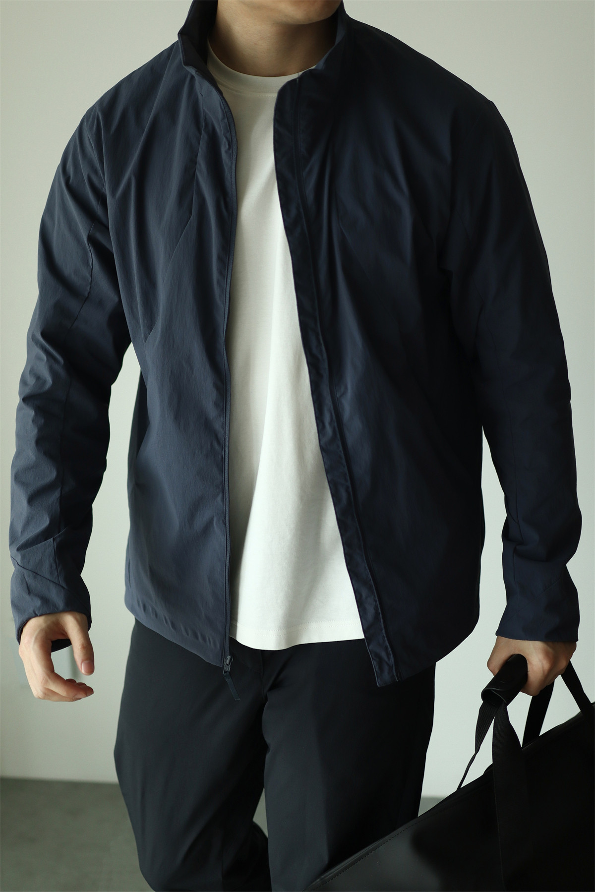 MONSEN Suitory Lightweight Windproof Twill Stand-Collar Jacket product image