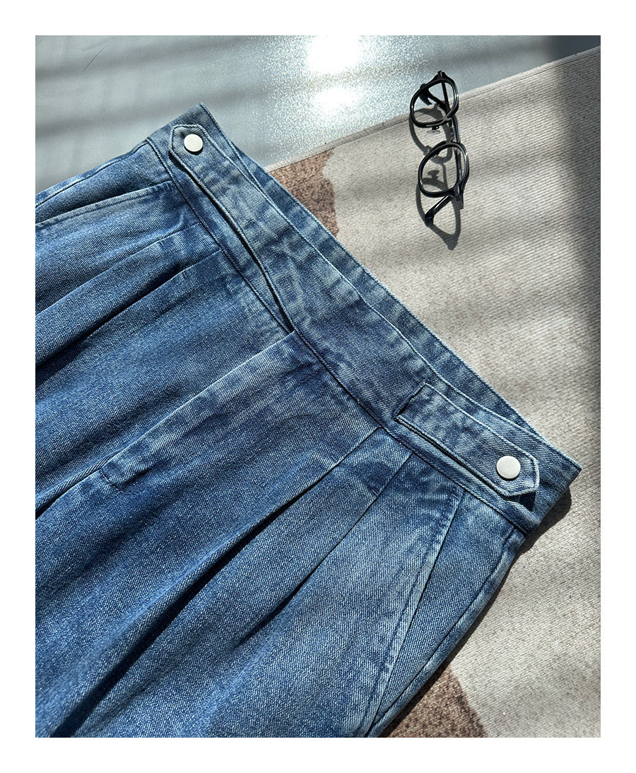 MONSEN Suitory Retro-Washed Naples Gurkha Jeans in Cotton product image
