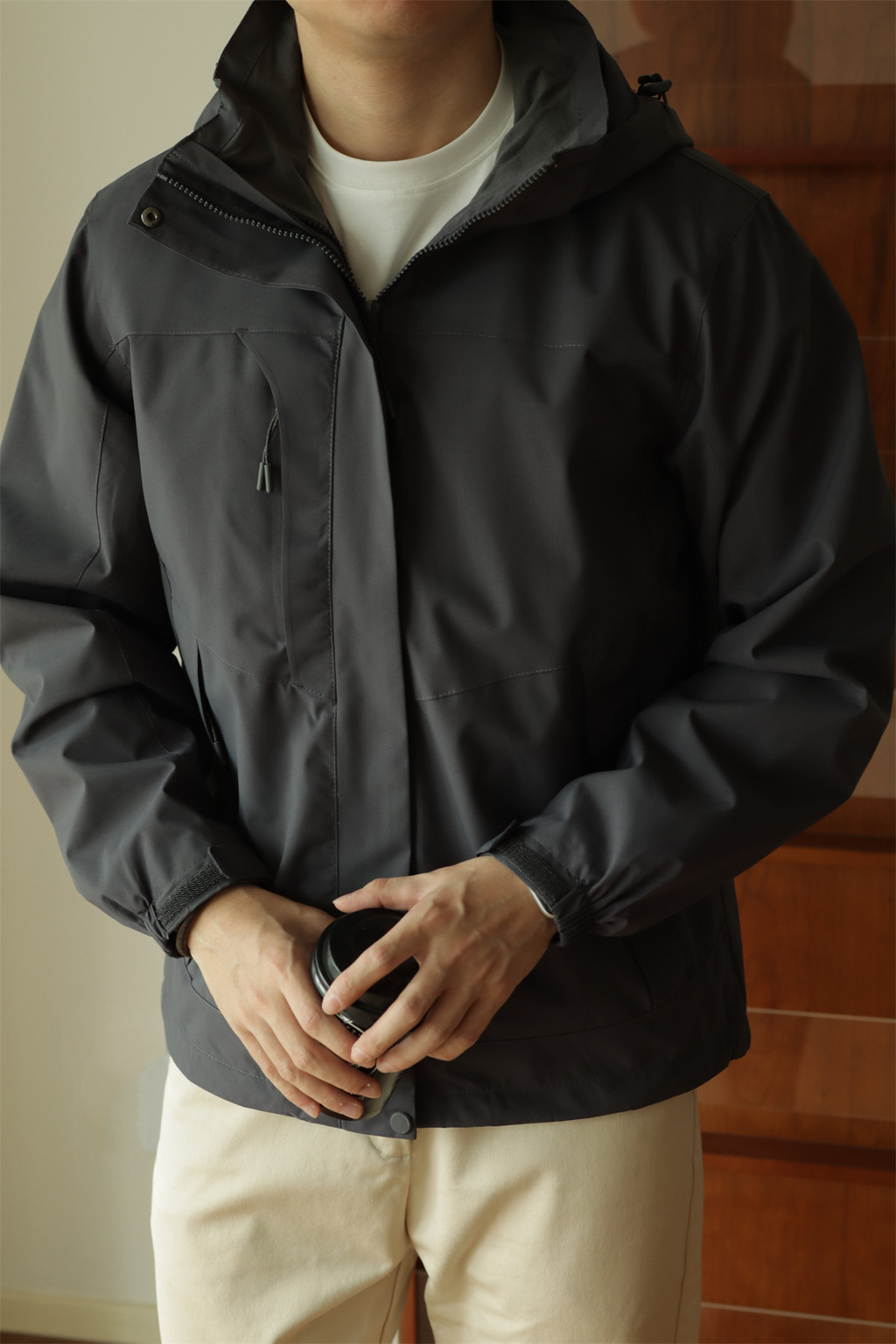 MONSEN Suitory Windproof Hard-Shell Jacket in Performance Blend product image