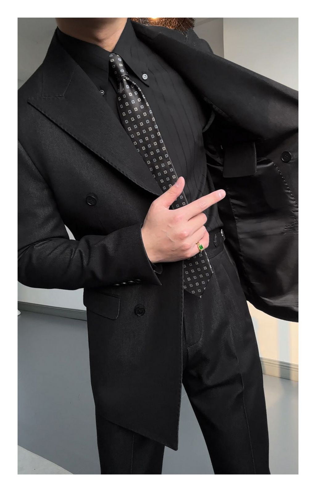 MONSEN Suitory Black DB Peak-Lapel Suit in Performance Blend product image