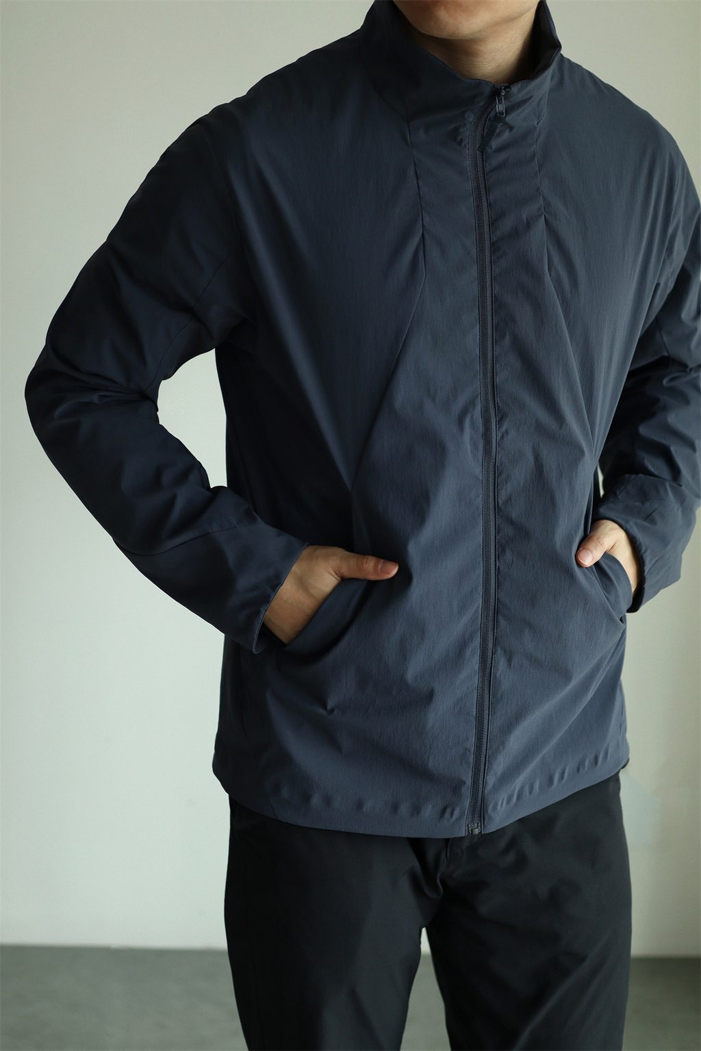 MONSEN Suitory Lightweight Windproof Twill Stand-Collar Jacket product image