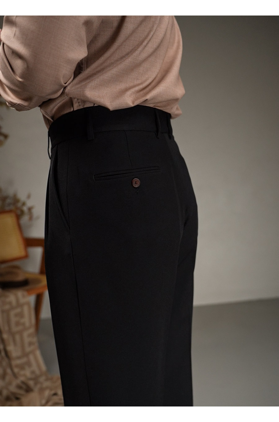 MONSEN Suitory High-Waisted Non-Iron Drape Trousers in Performance Blend product image