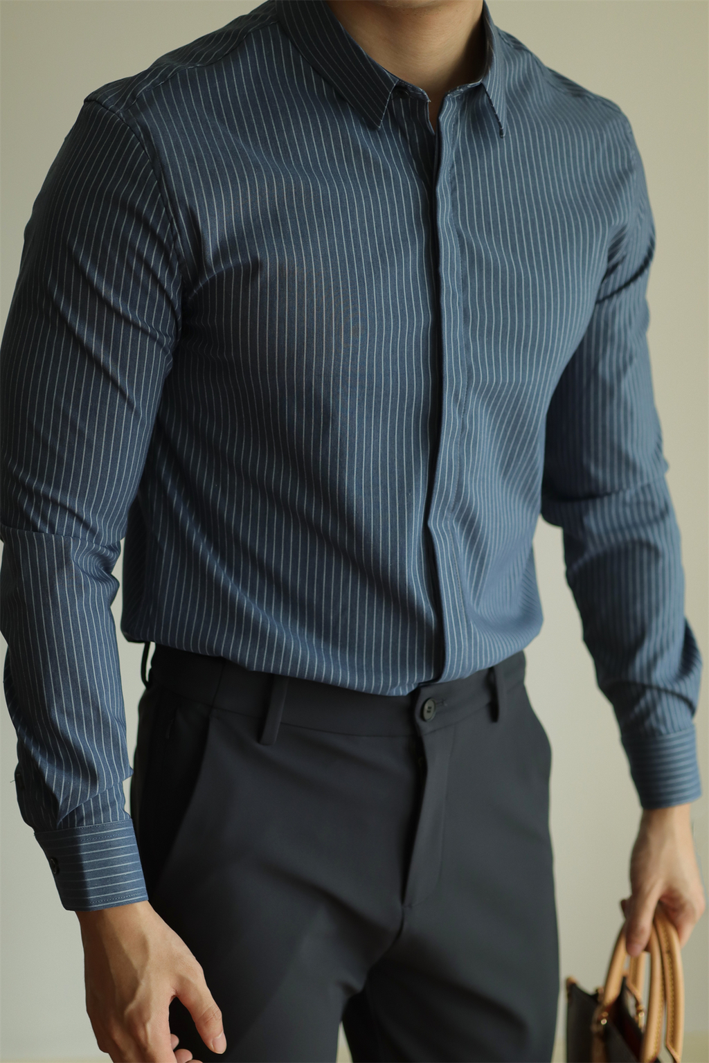 MONSEN Suitory Wrinkle-Free Striped Shirt in Performance Blend product image