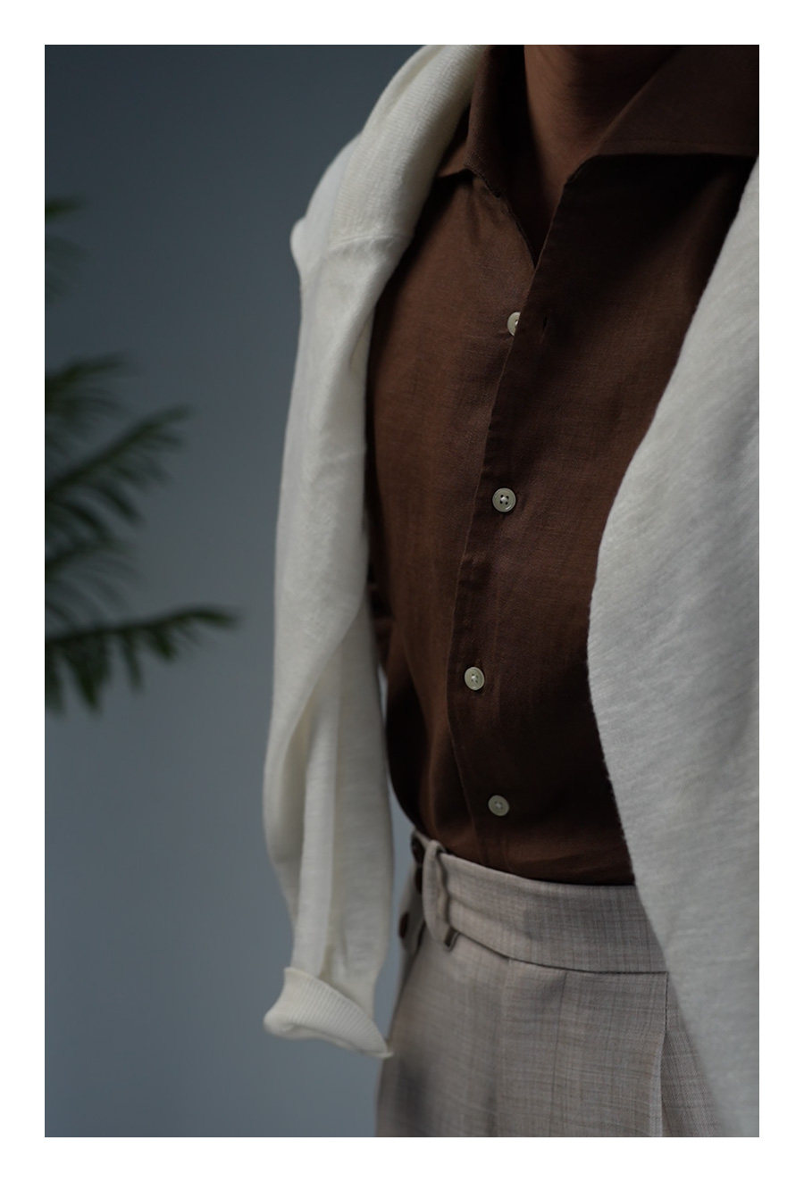 100% Linen Small V-Neck Shirt