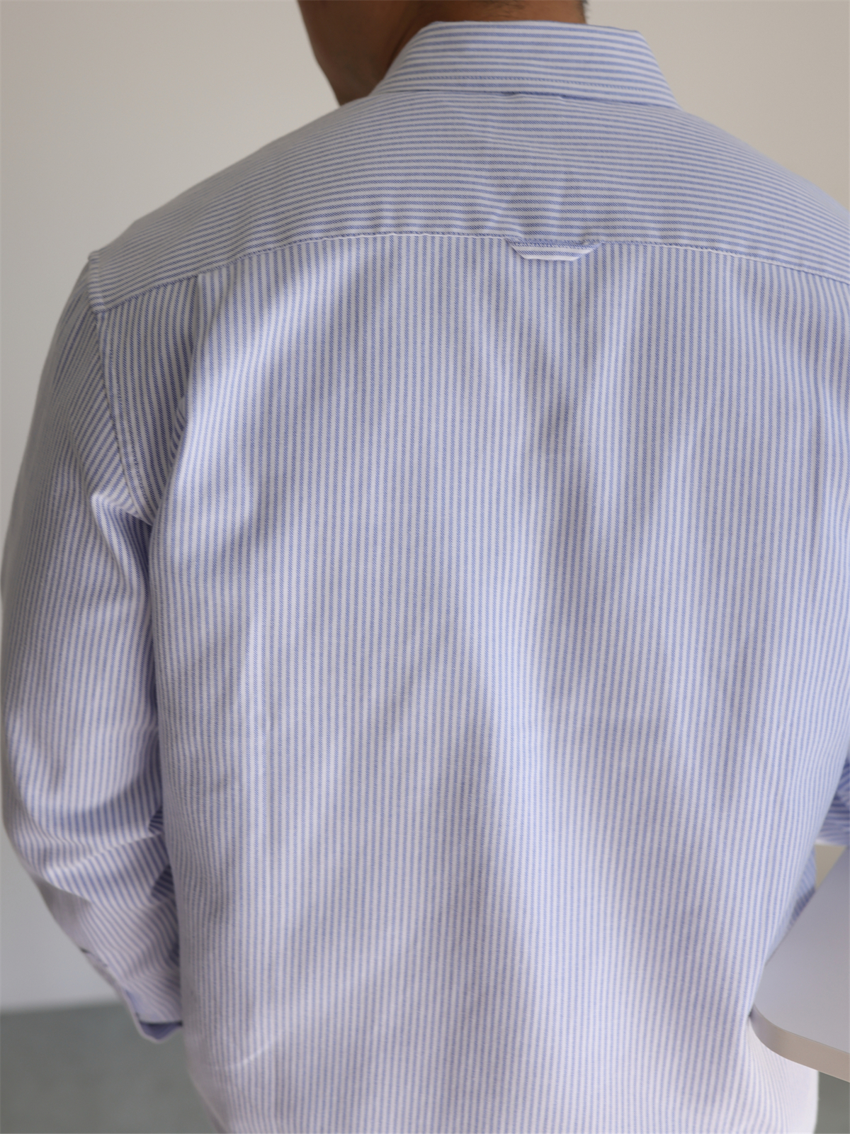 MONSEN Suitory Wrinkle-Resistant Oxford Stripe Shirt in Cotton product image