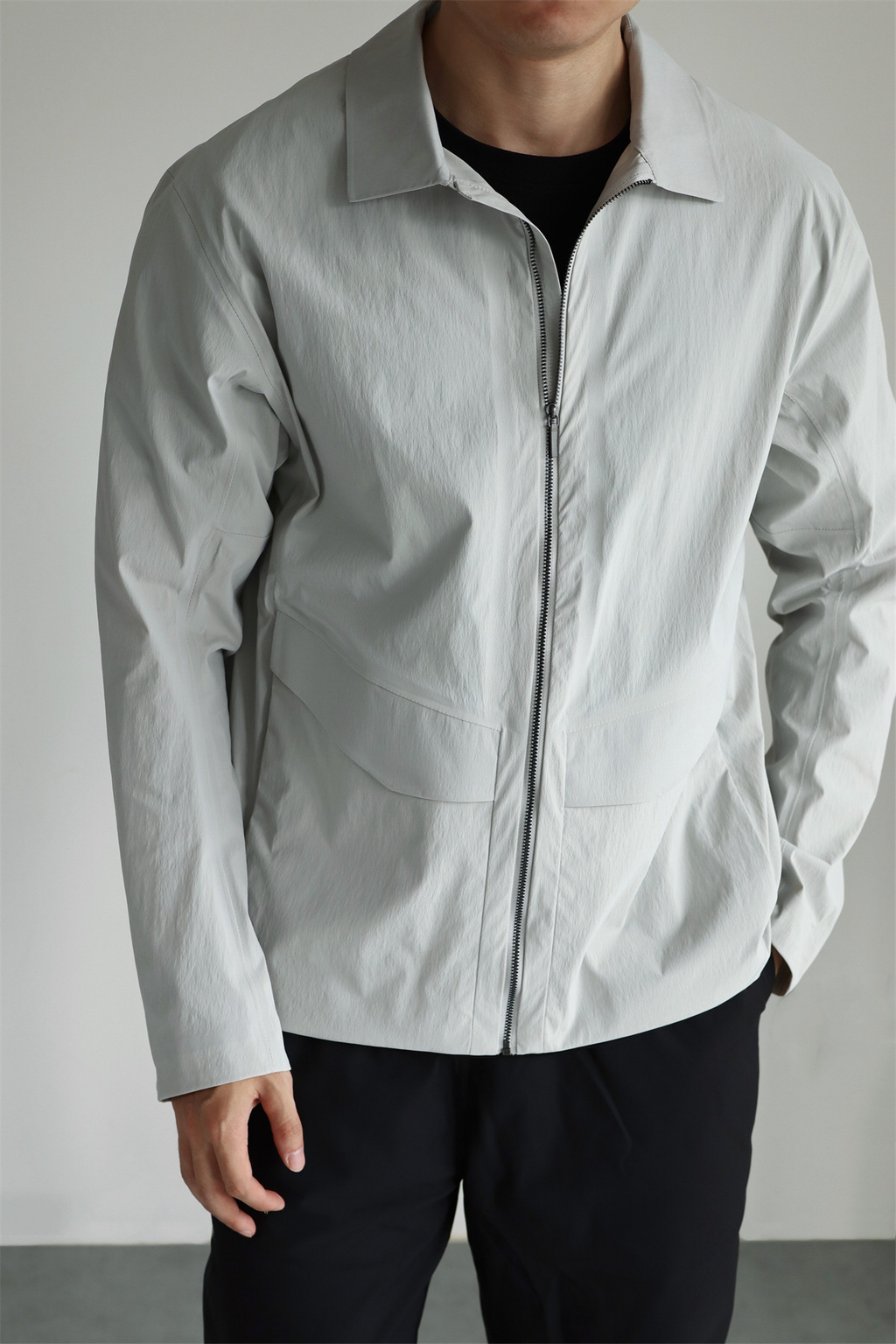MONSEN Suitory Traveler Lightweight Seam-Sealed Jacket product image
