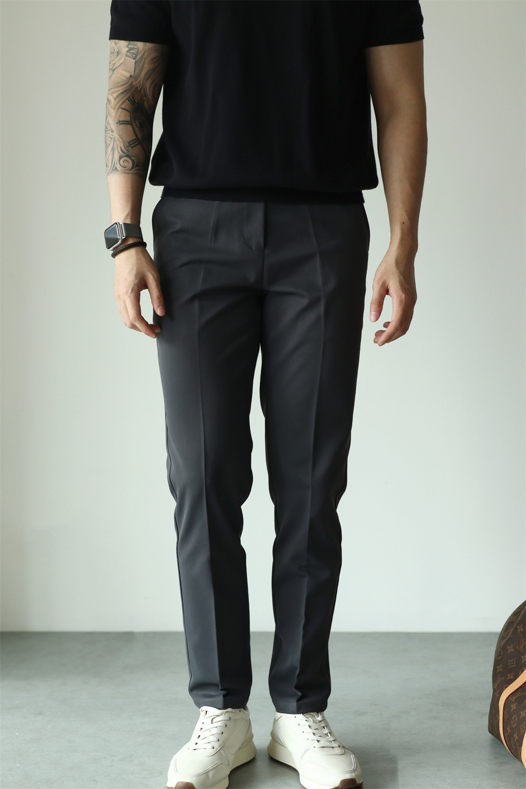 MONSEN Suitory Hidden-Elastic Waist Stretch Ankle Trousers in Performance Blend product image
