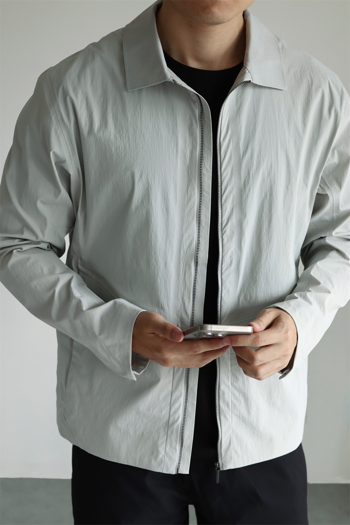 MONSEN Suitory Traveler Lightweight Seam-Sealed Jacket product image