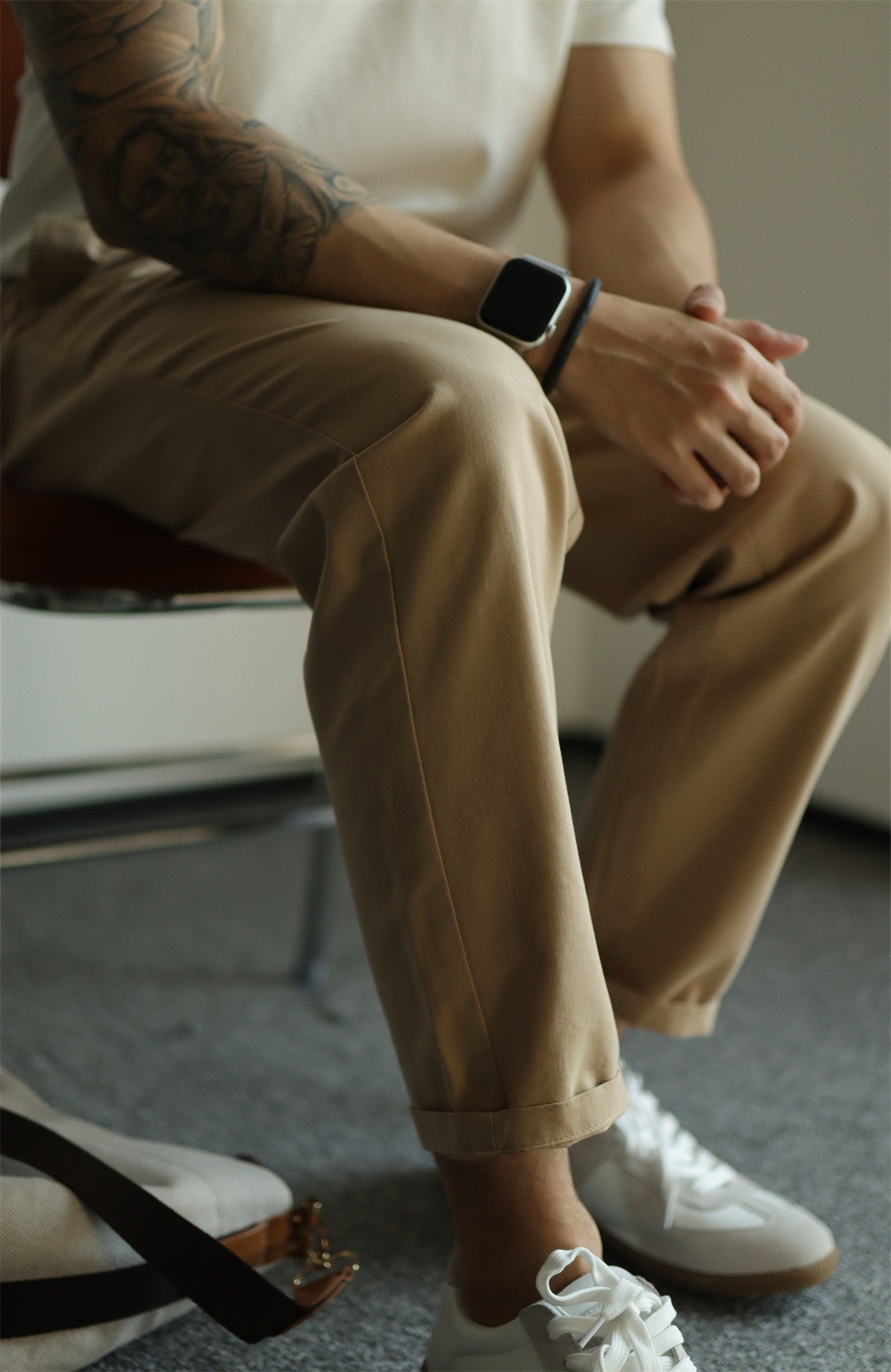 MONSEN Suitory Tencel Straight-Leg Cropped Trousers product image