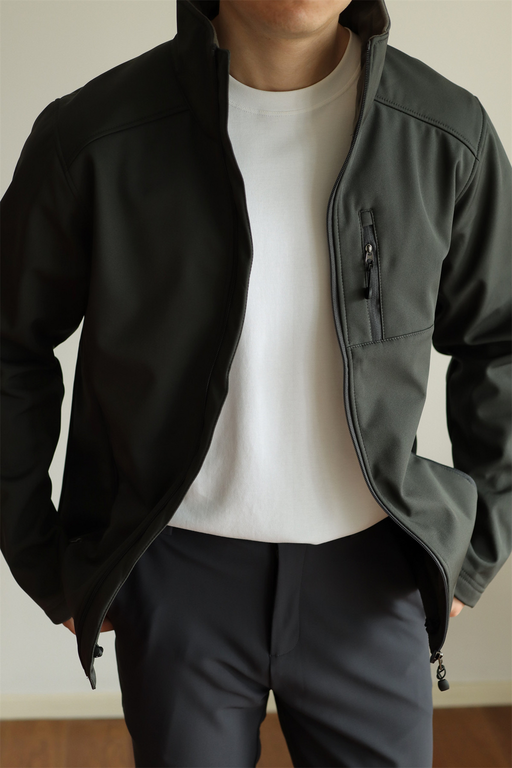 MONSEN Suitory 4-Way Stretch Fleece-Lined Waterproof Windbreaker Jacket product image