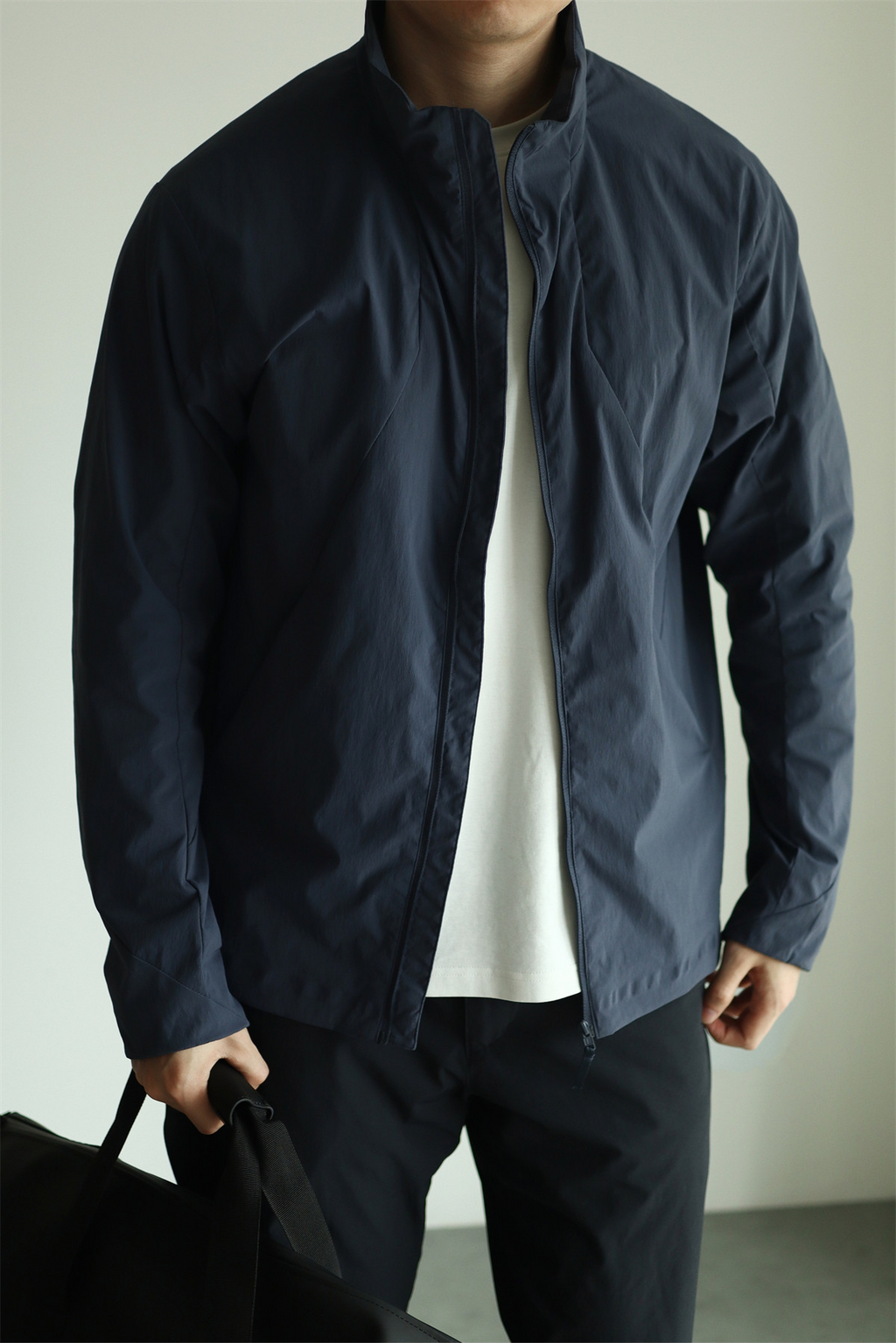 MONSEN Suitory Lightweight Windproof Twill Stand-Collar Jacket product image