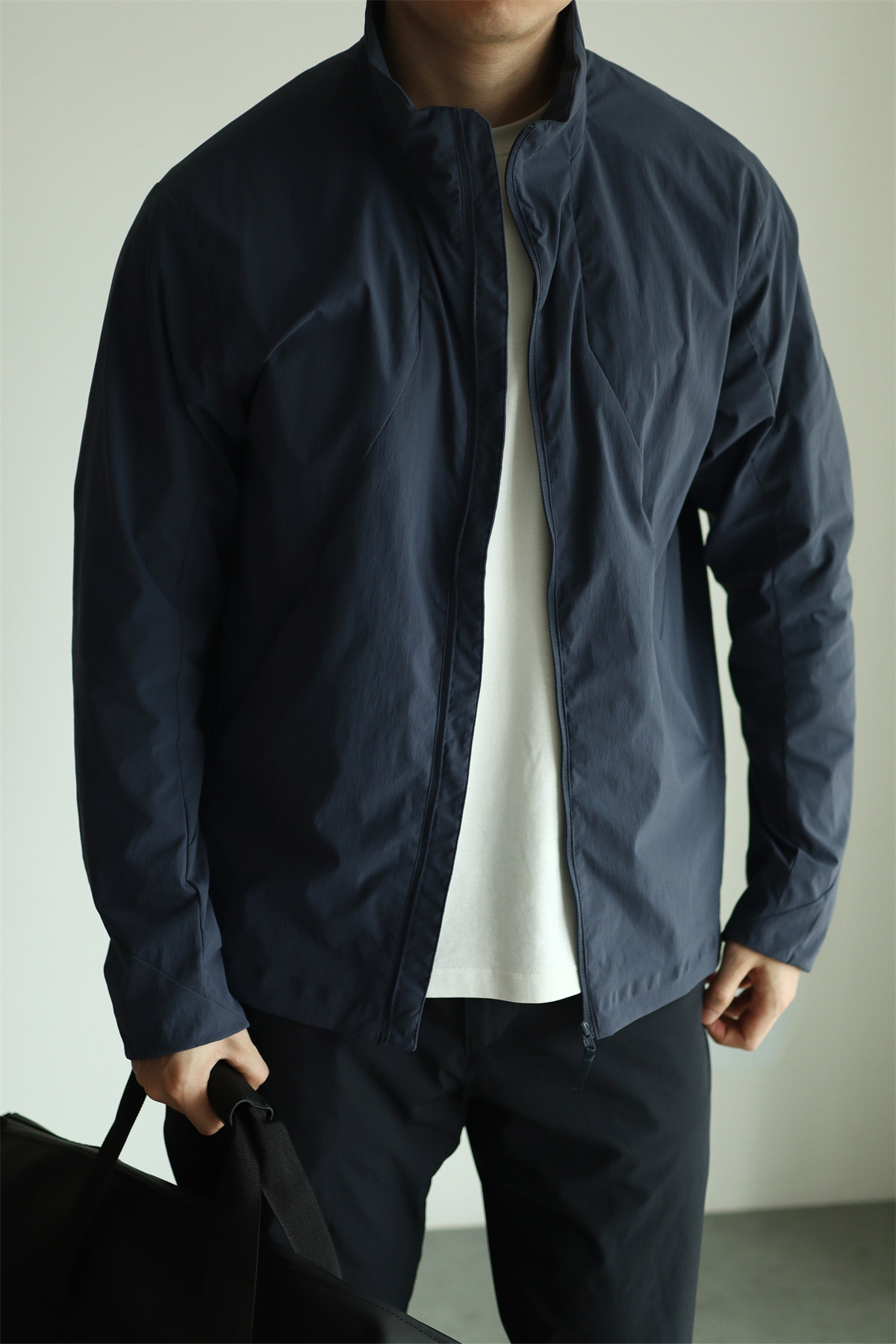 MONSEN Suitory Lightweight Windproof Twill Stand-Collar Jacket product image