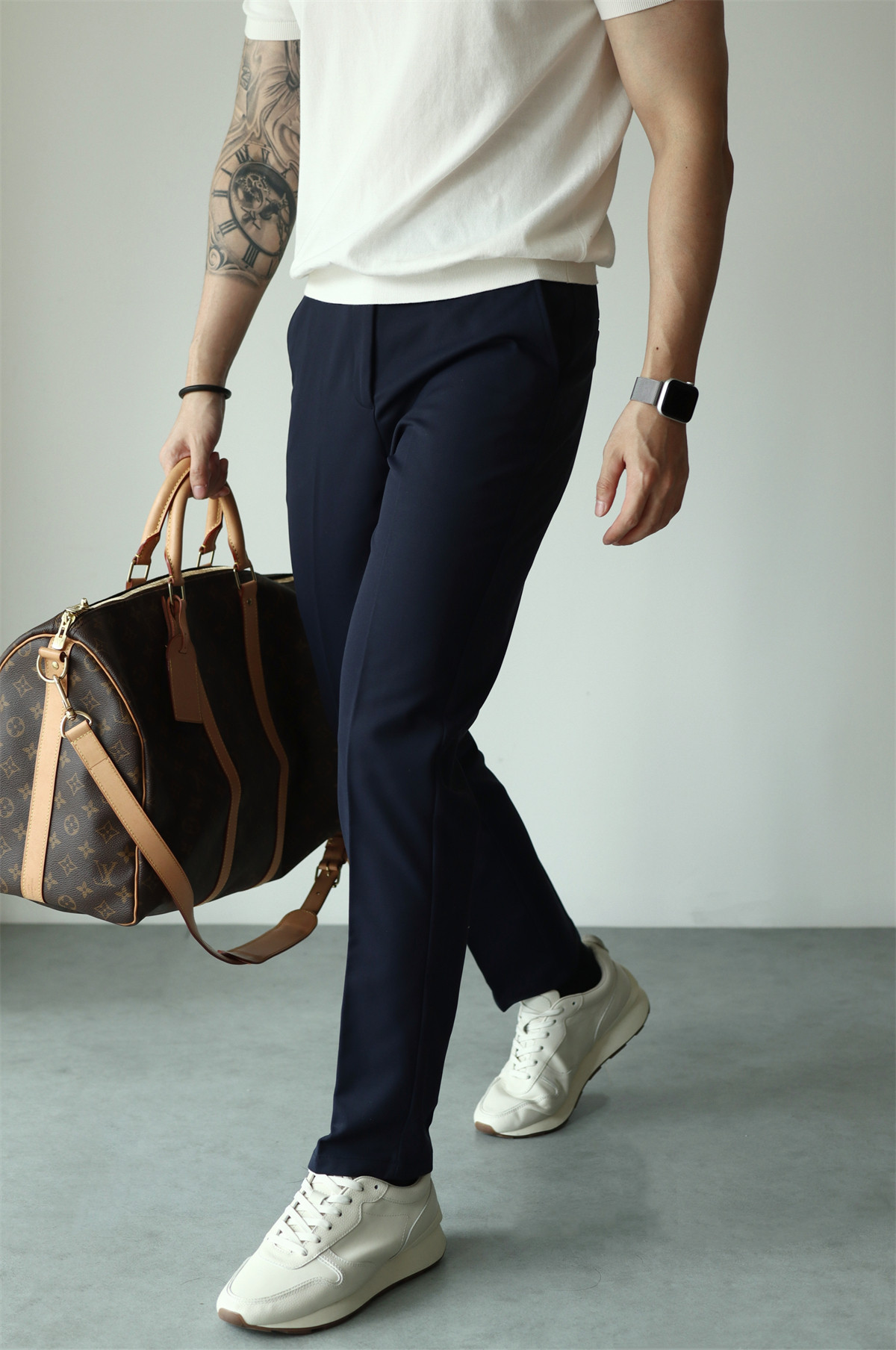 MONSEN Suitory Hidden-Elastic Waist Stretch Ankle Trousers in Performance Blend product image