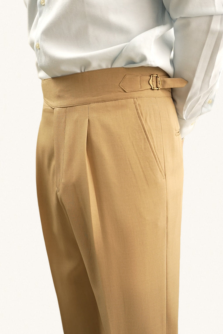 MONSEN Suitory Single-Pleated Trousers in Performance Blend product image