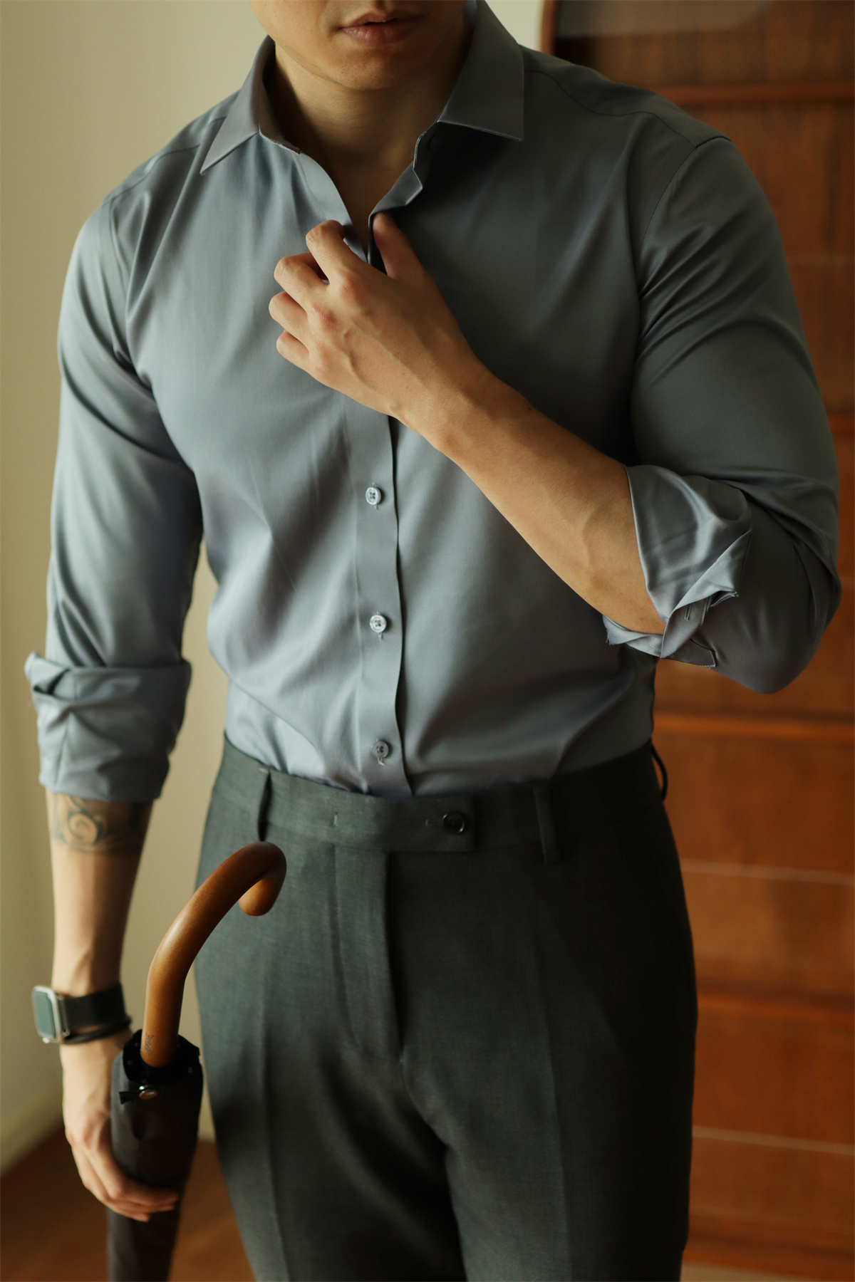 MONSEN Suitory Non-Iron Silky Stretch Dress Shirt in Silk Blend product image