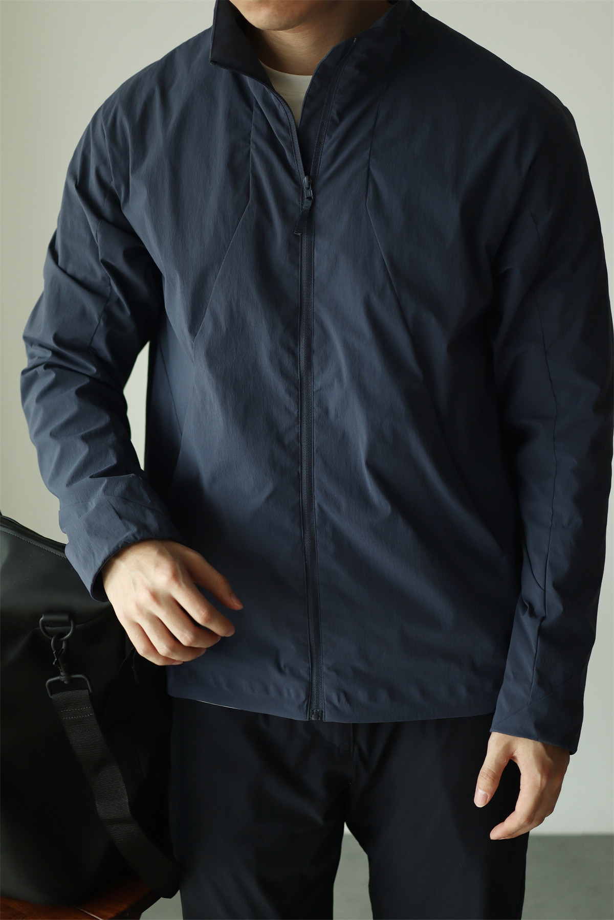 MONSEN Suitory Lightweight Windproof Twill Stand-Collar Jacket product image