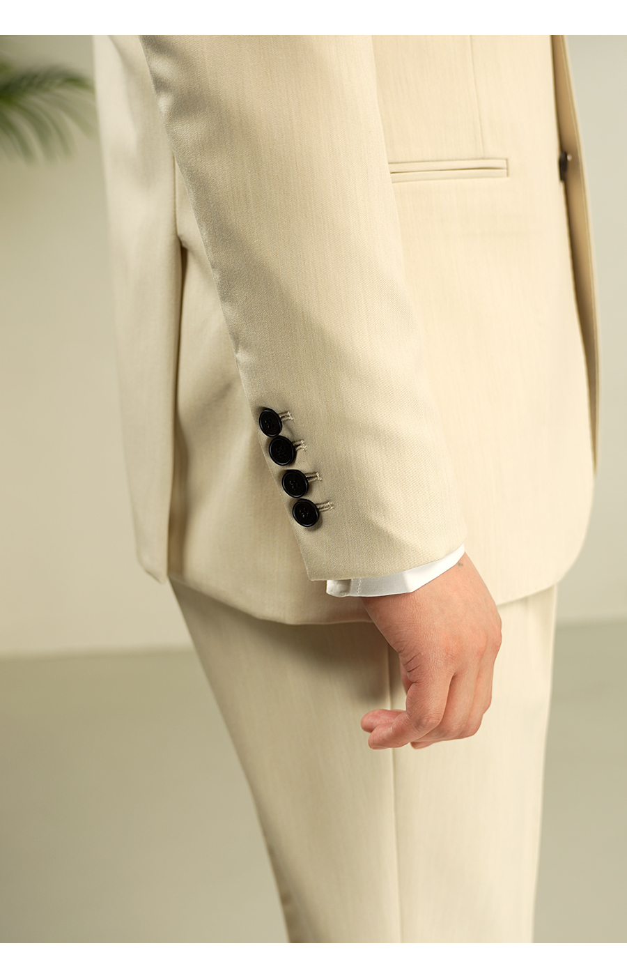 MONSEN Suitory Neapolitan Wrinkle-Resistant Suit in Performance Blend product image
