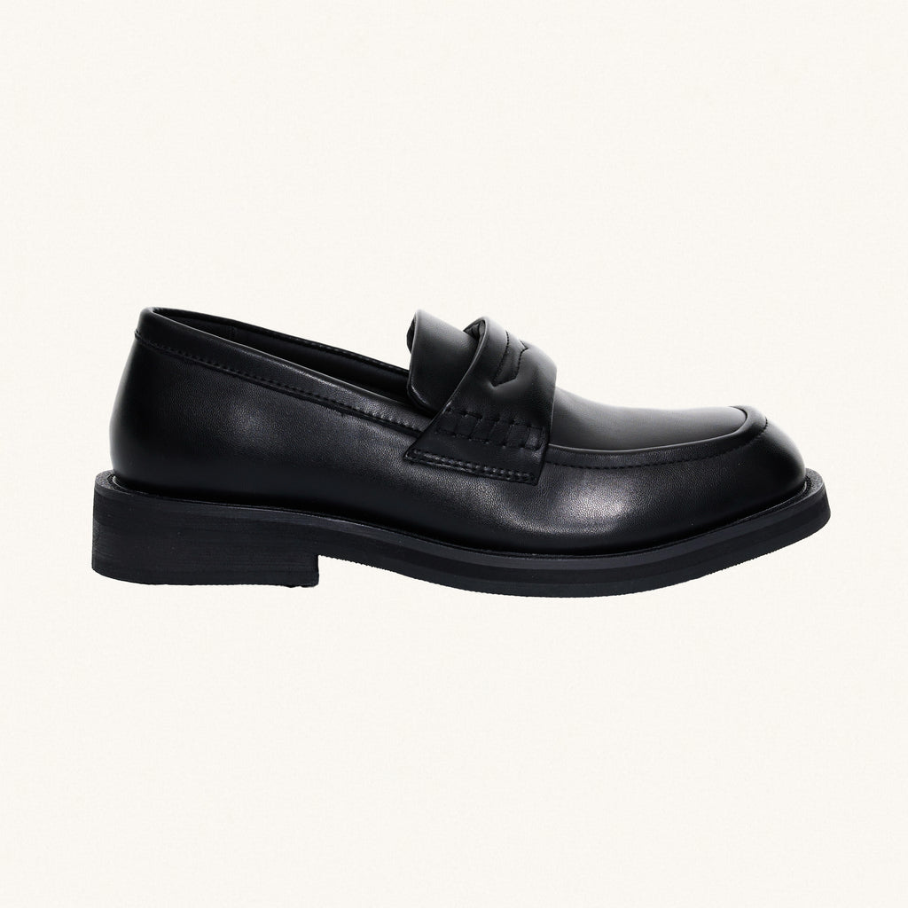 MONSEN Suitory Square-Toe Slip-On Loafers in Leather product image