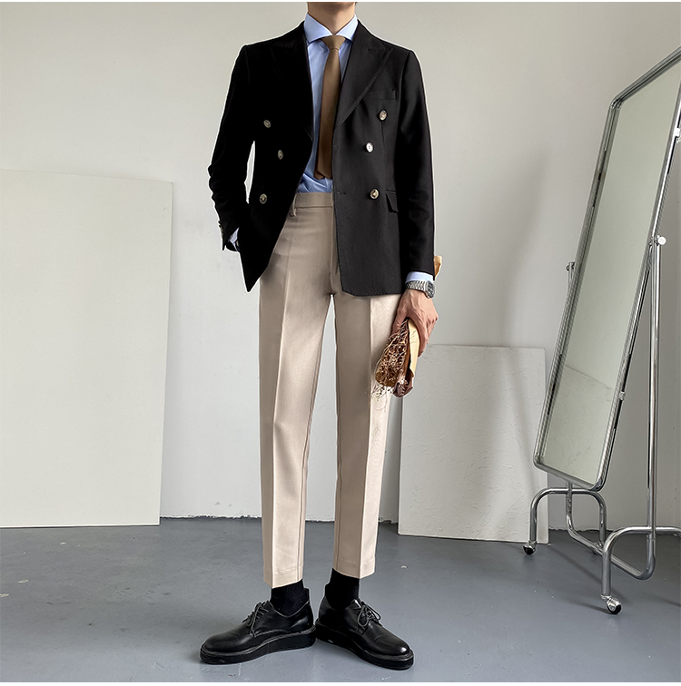 MONSEN Suitory Double-Breasted Slim Blazer in Performance Blend product image