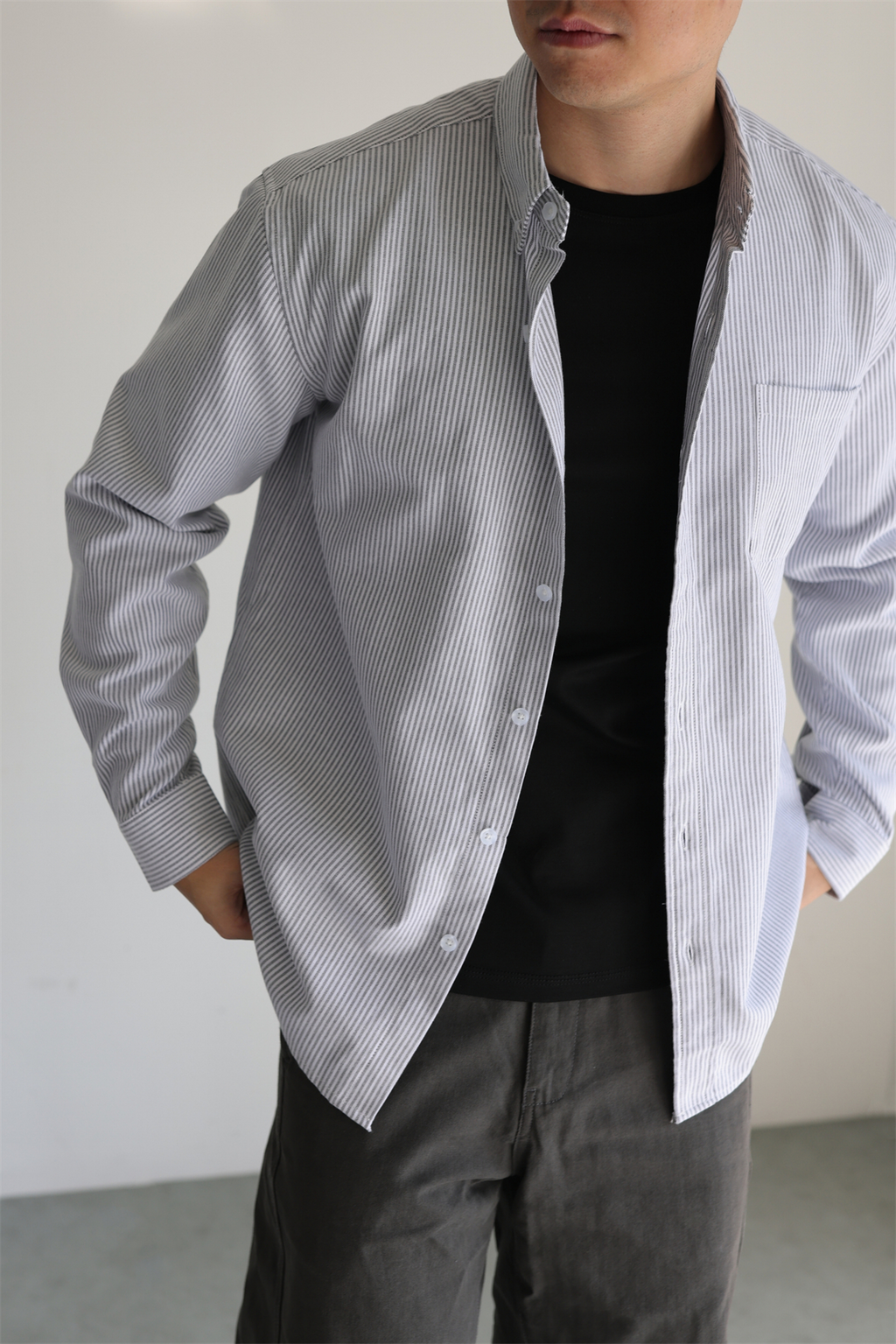MONSEN Suitory Wrinkle-Resistant Oxford Stripe Shirt in Cotton product image