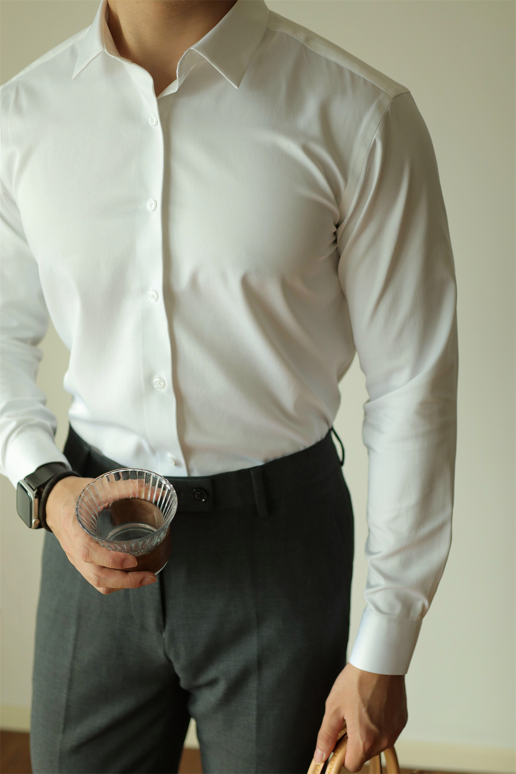 MONSEN Suitory Non-Iron Silky Stretch Dress Shirt in Silk Blend product image