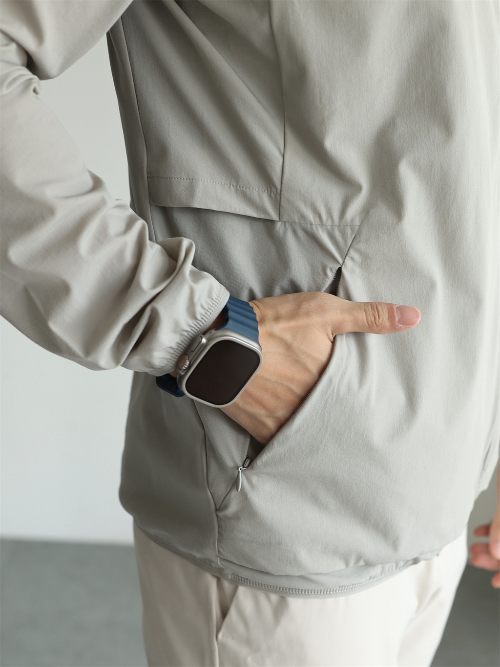 MONSEN Suitory Lightweight Breathable Quick-Dry Sun-Protection Stand-Collar Jacket product image