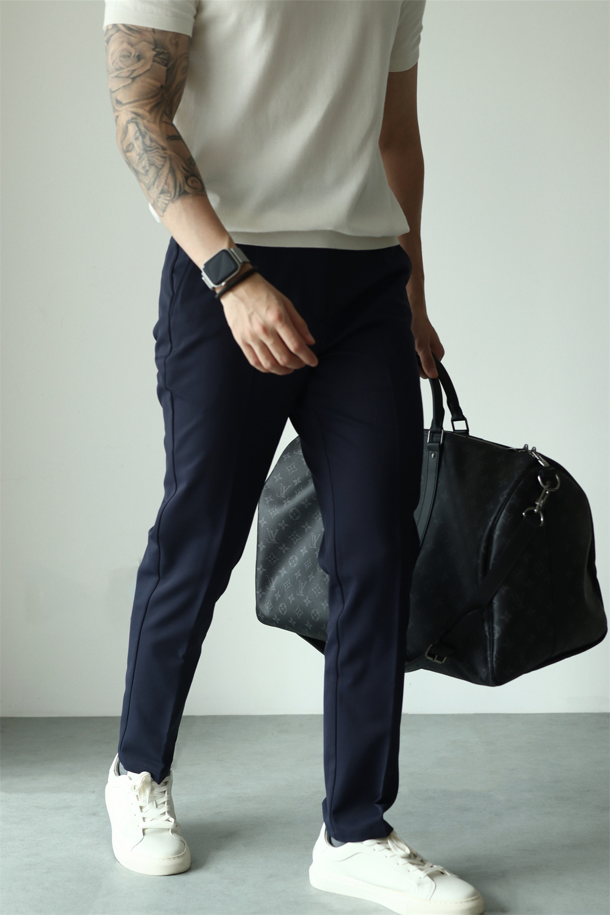MONSEN Suitory Hidden-Elastic Waist Stretch Ankle Trousers in Performance Blend product image
