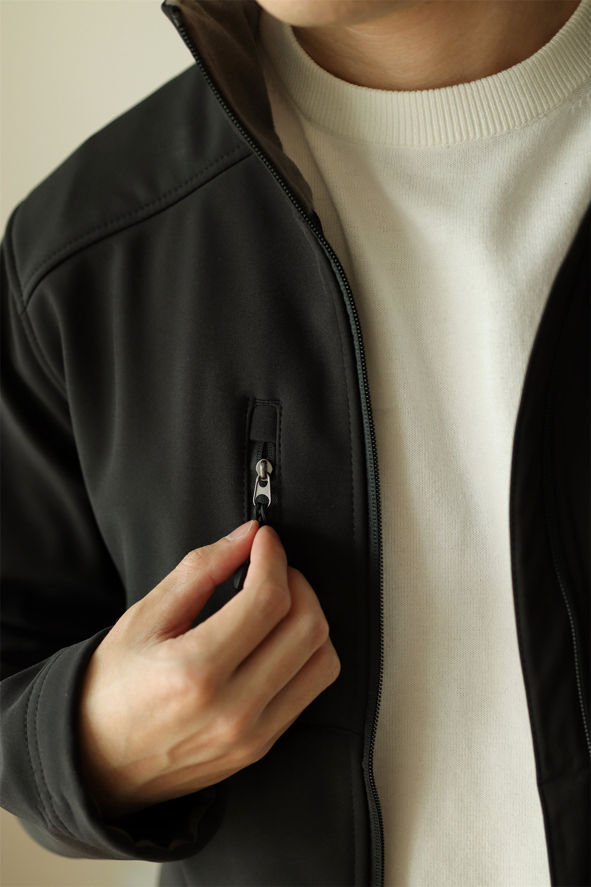 MONSEN Suitory 4-Way Stretch Fleece-Lined Waterproof Windbreaker Jacket product image