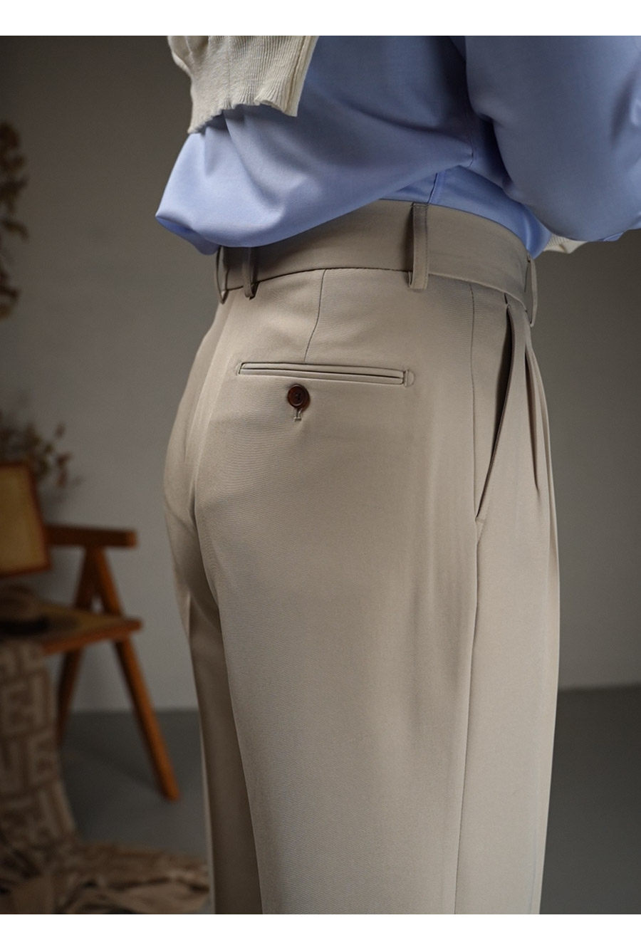 MONSEN Suitory High-Waisted Trousers in Performance Blend product image