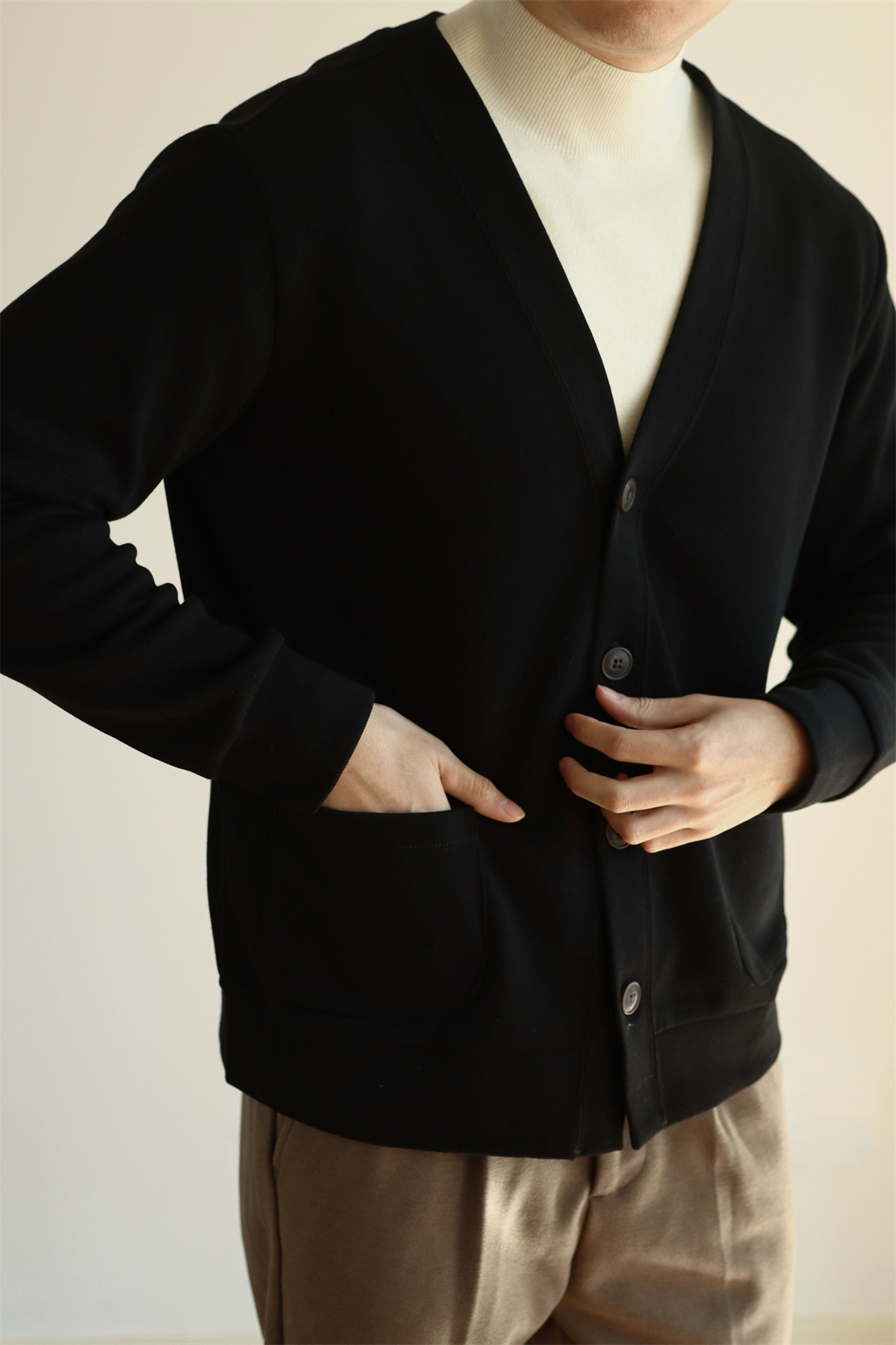 MONSEN Suitory Air-Layer Cotton Knit Cardigan product image