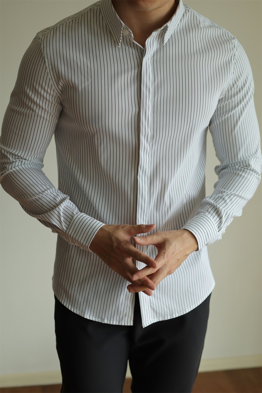 MONSEN Suitory Wrinkle-Free Striped Shirt in Performance Blend product image