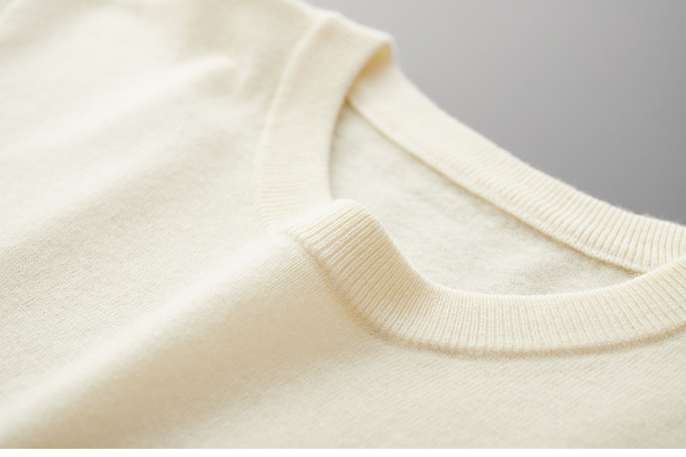 MONSEN Suitory 100% Wool Lightweight Crewneck Knit product image