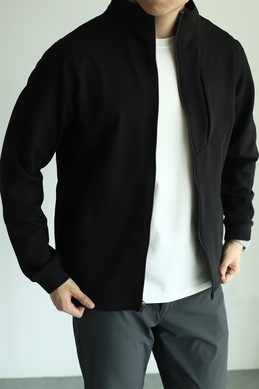 MONSEN Suitory 4-Way Stretch Stand-Collar Outerwear Jacket in Performance Blend product image