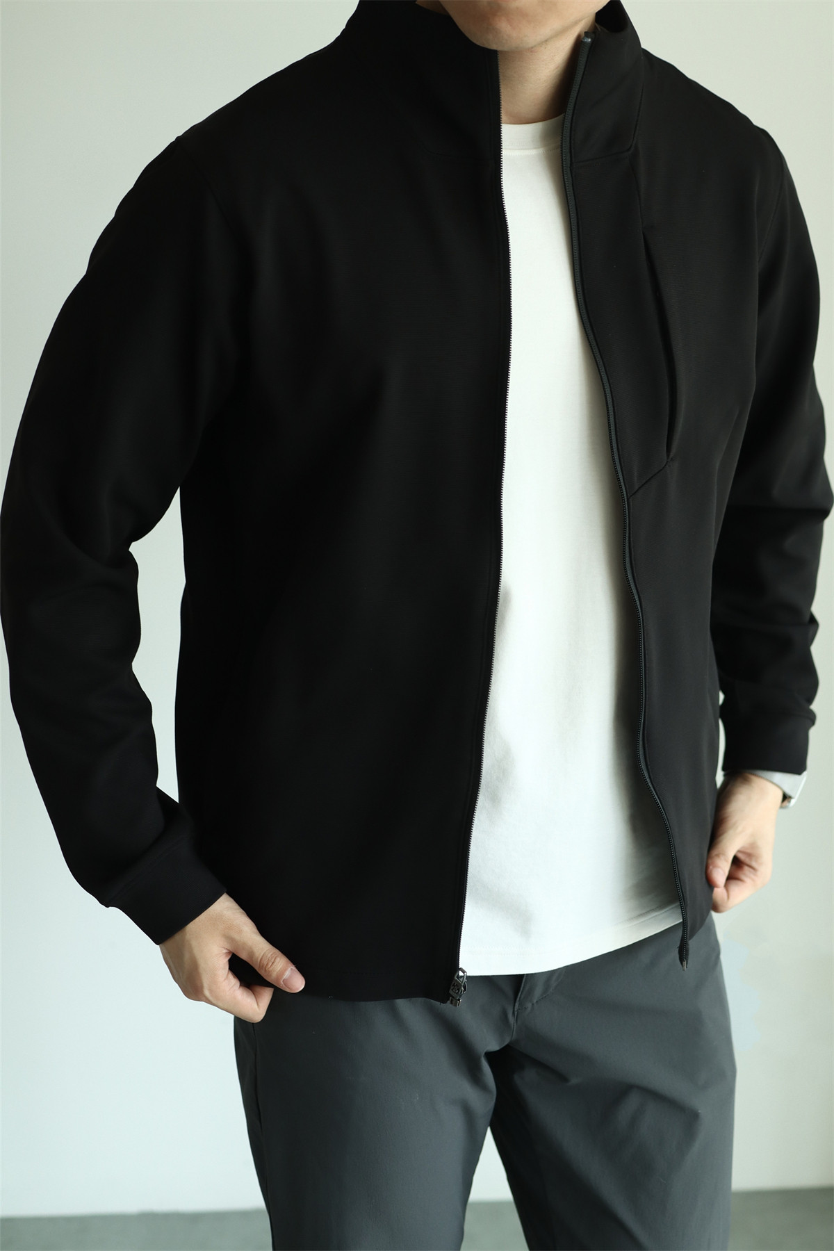 MONSEN Suitory 4-Way Stretch Stand-Collar Outerwear Jacket in Performance Blend product image