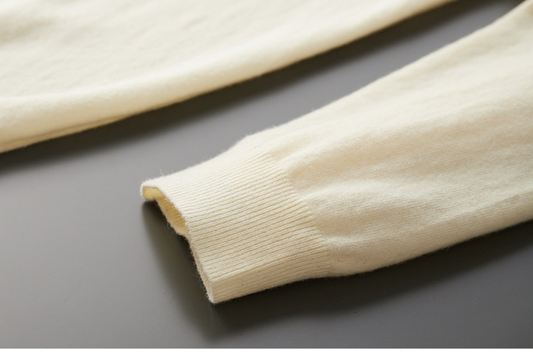 MONSEN Suitory 100% Wool Lightweight Crewneck Knit product image