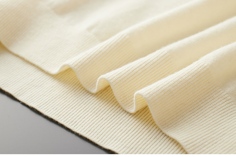 MONSEN Suitory 100% Wool Lightweight Crewneck Knit product image