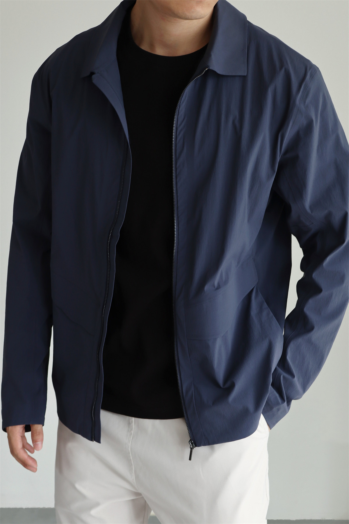 MONSEN Suitory Traveler Lightweight Seam-Sealed Jacket product image