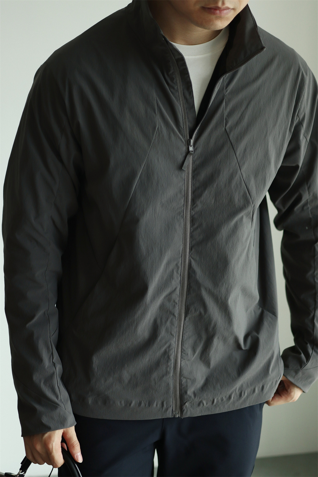 MONSEN Suitory Lightweight Windproof Twill Stand-Collar Jacket product image